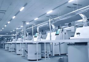 全封閉 vs 主動(dòng)散熱，兩種工控一體機(jī)架構(gòu)誰(shuí)更適合你的場(chǎng)景？