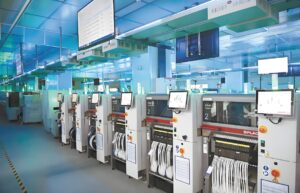 工業(yè)顯示屏高色域高亮度，到底是技術(shù)升級(jí)還是真正的剛需？